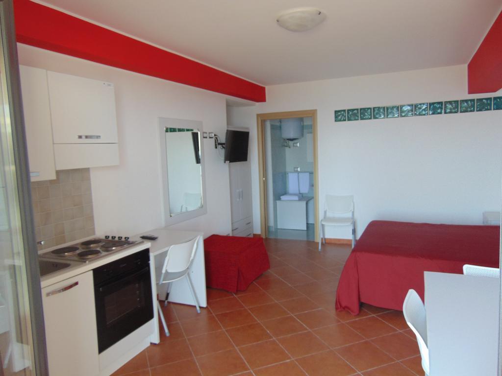 Tus'Hotel Apartments Tusa Luaran gambar