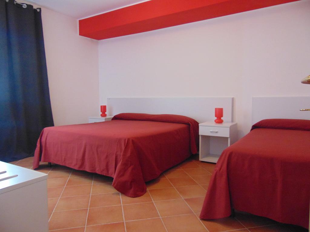 Tus'Hotel Apartments Tusa Luaran gambar