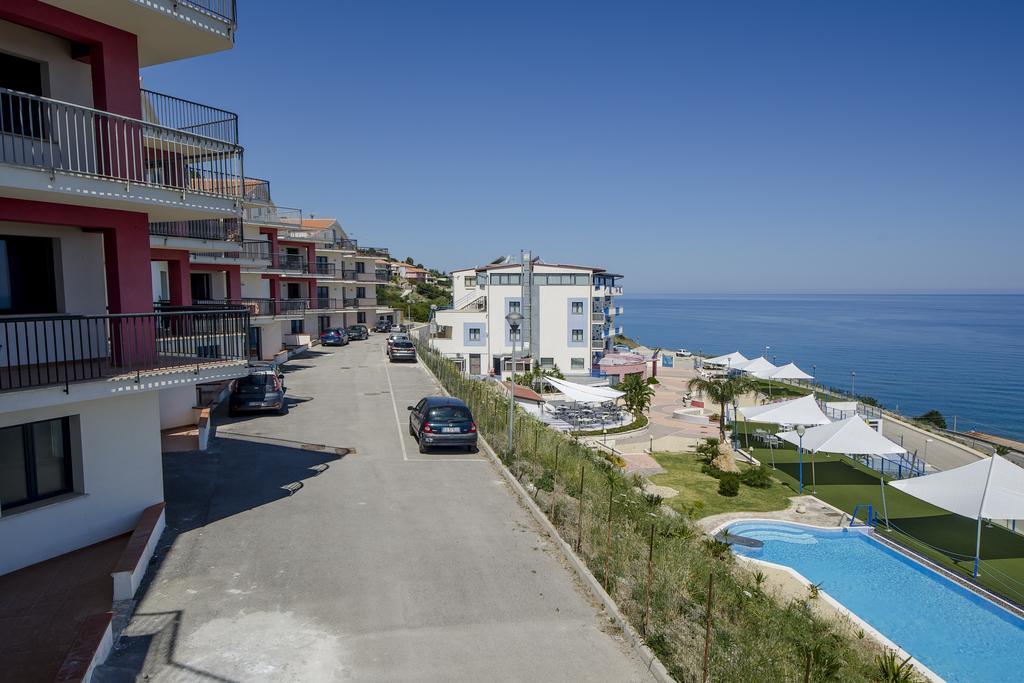 Tus'Hotel Apartments Tusa Luaran gambar