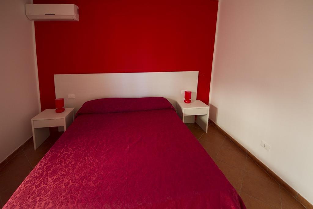 Tus'Hotel Apartments Tusa Luaran gambar