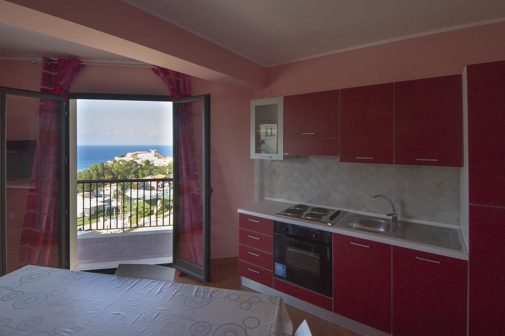 Tus'Hotel Apartments Tusa Luaran gambar